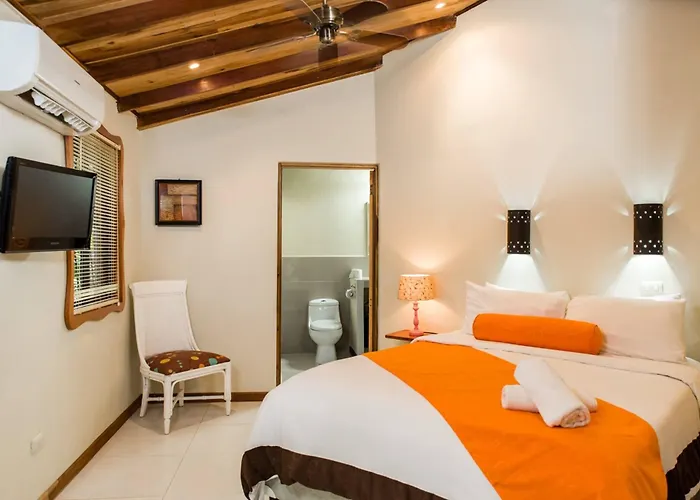 Pasatiempo Hotel Tamarindo