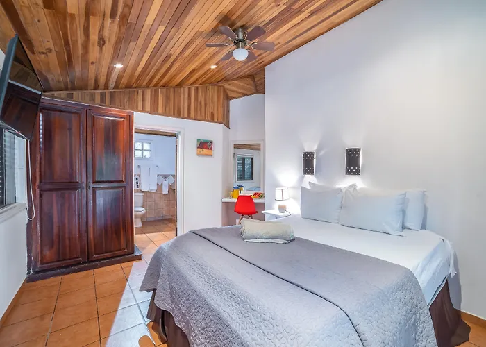 Hotel Pasatiempo Tamarindo