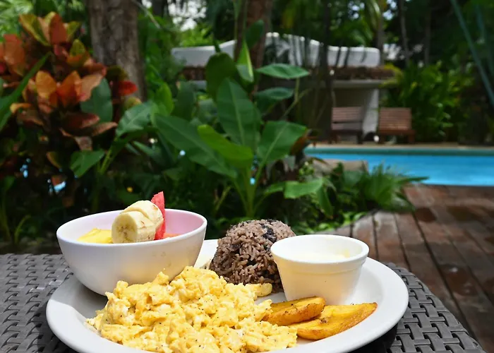 Hotel Pasatiempo Tamarindo