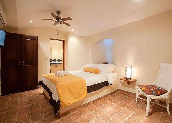 Hotel Pasatiempo Tamarindo